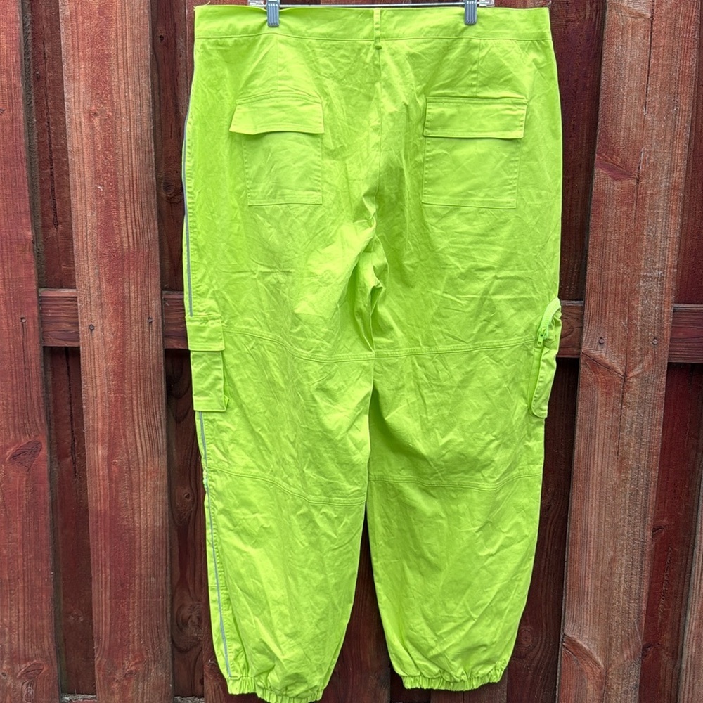Hot & Delicious Neon Green Pants Plus Size 3X - Picture 6 of 9